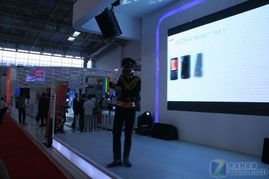 新技術新產品超炫展臺，ZOL帶您看通信展，促通訊技術交流